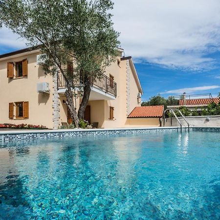 Apartments Villa Diamant With Pool & Whirlpool Čižići Eksteriør billede