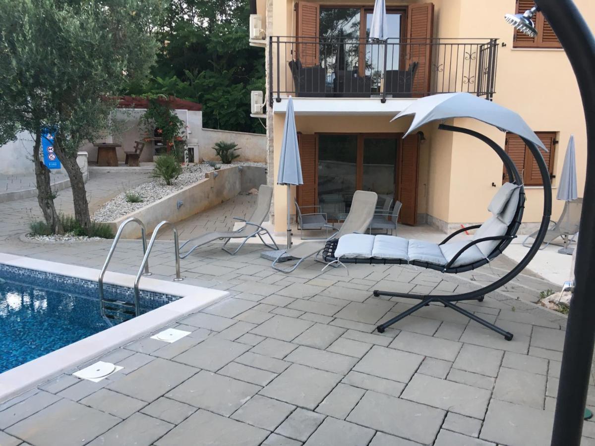 Apartments Villa Diamant With Pool & Whirlpool Čižići Eksteriør billede